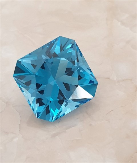 Gemstone Cutting - G. A. Ertan fotoğrafı